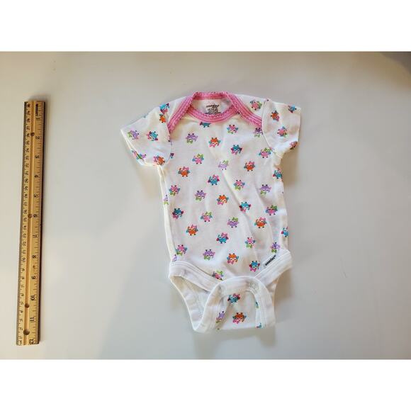 Newborn Infant Clothes - Tops and Shorts, Pants 6 Pieces - Picture 4 of 6